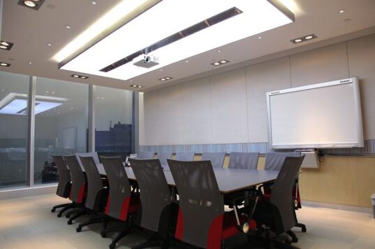 4 Reasons to Choose Office LED Lighting for Your Business and Upgrade